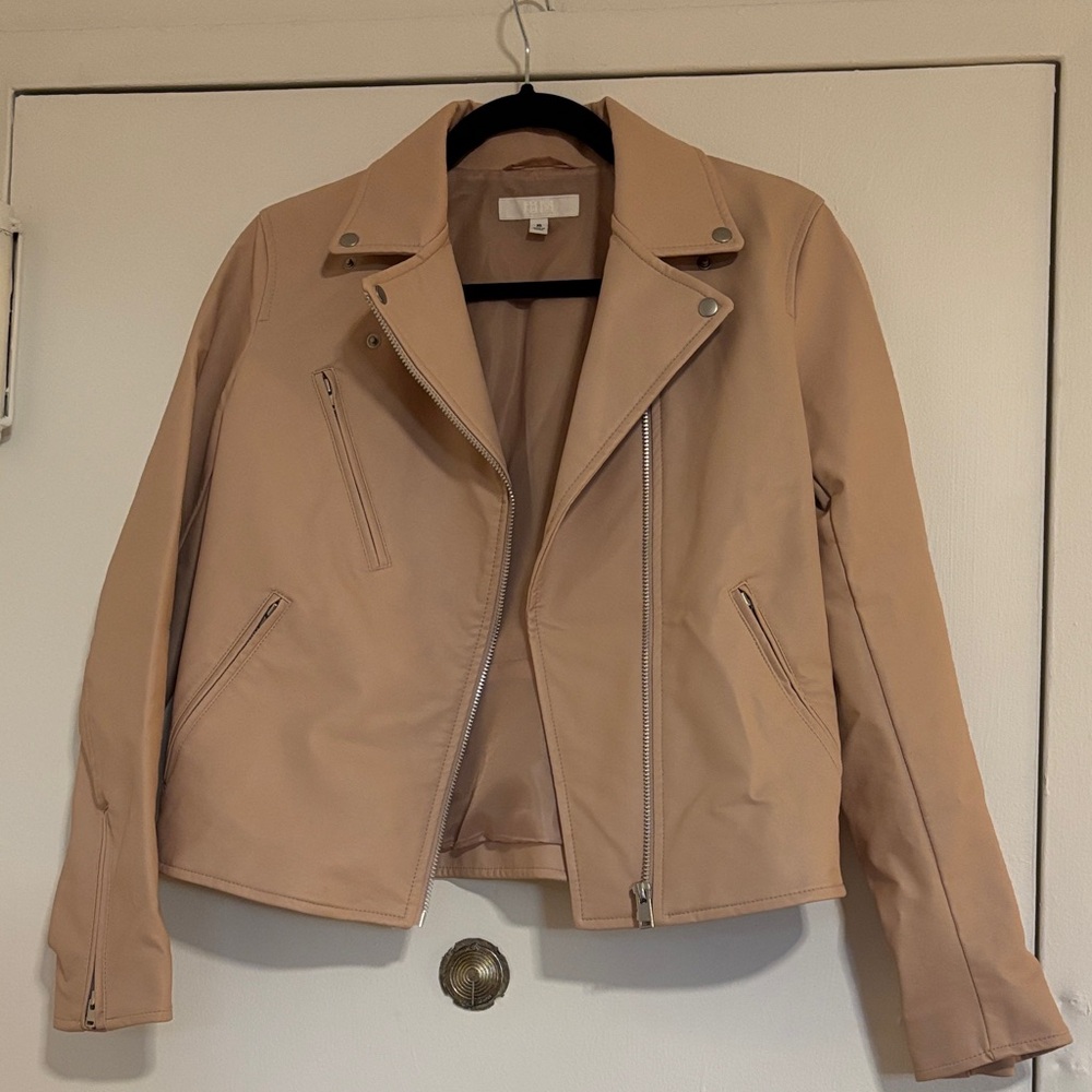 Perfect for Spring: Uniqlo Women’s Light Pink Faux Leather Jacket